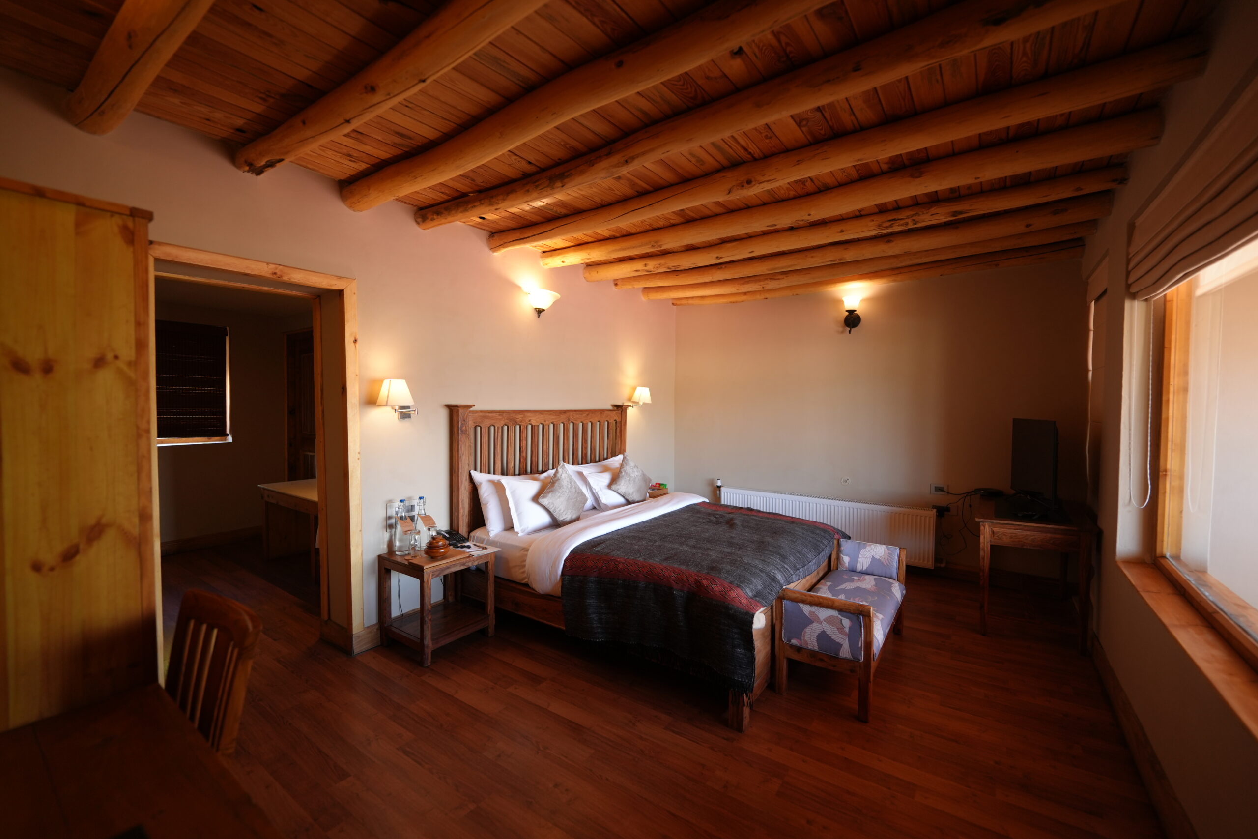 GRV02923 duplex ground floor room